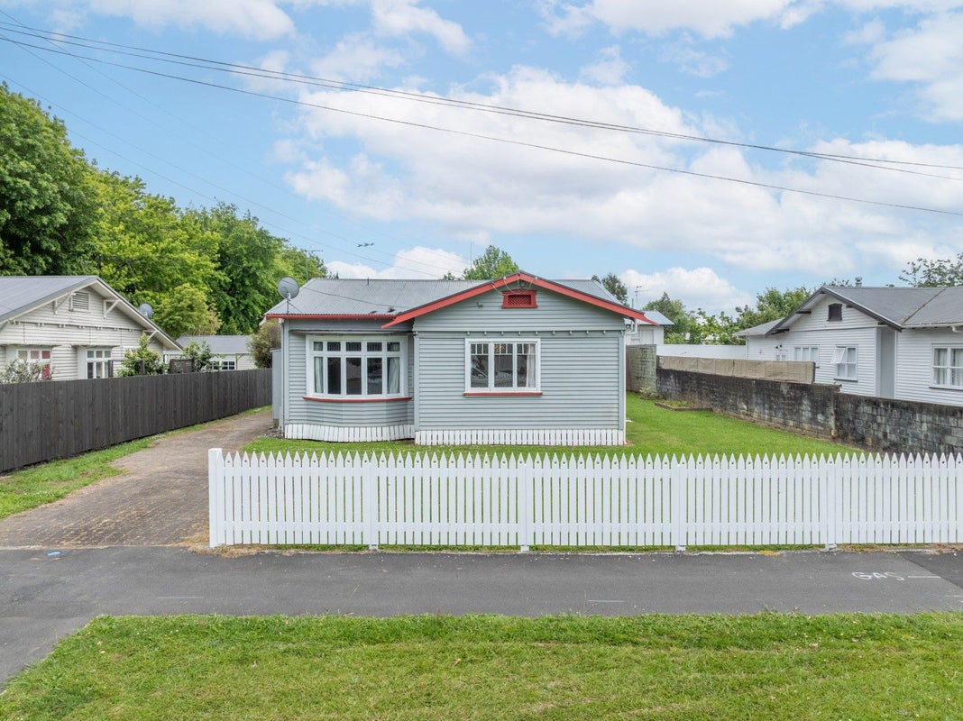 19 Piako Road, Claudelands, Hamilton - Carousel 2