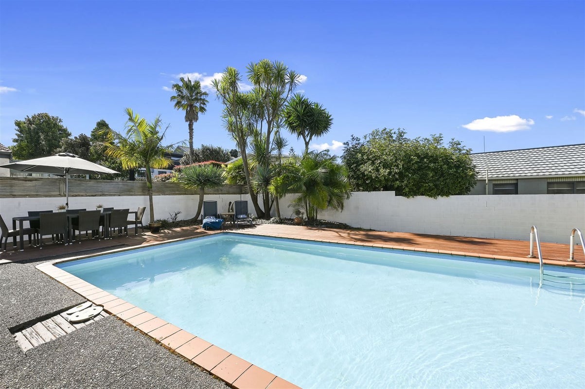 37 Amante Crescent, Mairangi Bay, Auckland - Carousel 2