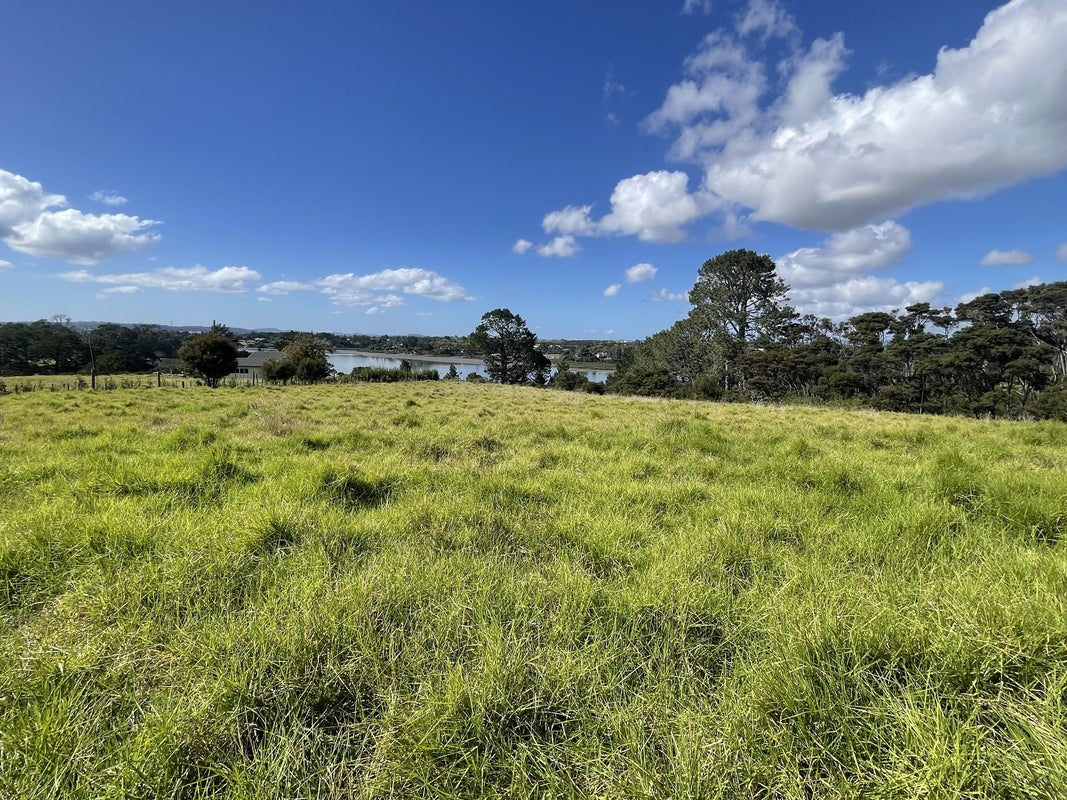 10 Edward Jonkers Drive, Albany - Carousel 6