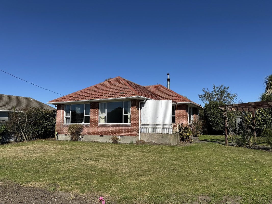 40 Tauiwi Crescent, Hei Hei, Christchurch - Carousel 1