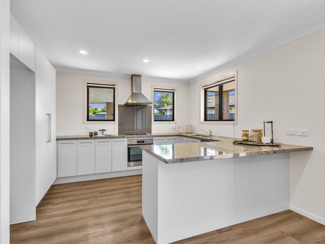 400 Nottingley Road, Frimley, Hastings - Carousel 2