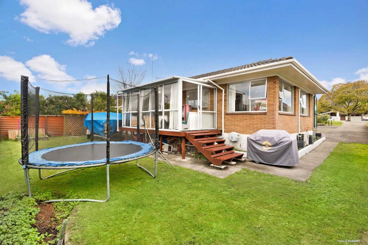 2/418 Great South Road, Opaheke, Papakura - Carousel 1