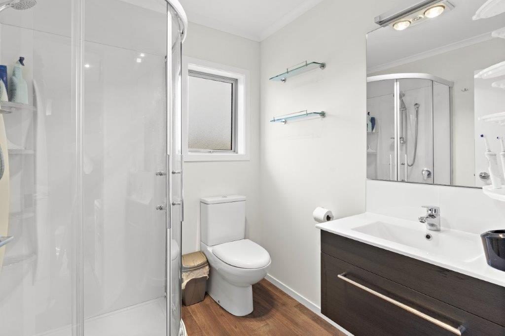 1 Routhan Way, Carterton, Carterton - Carousel 23