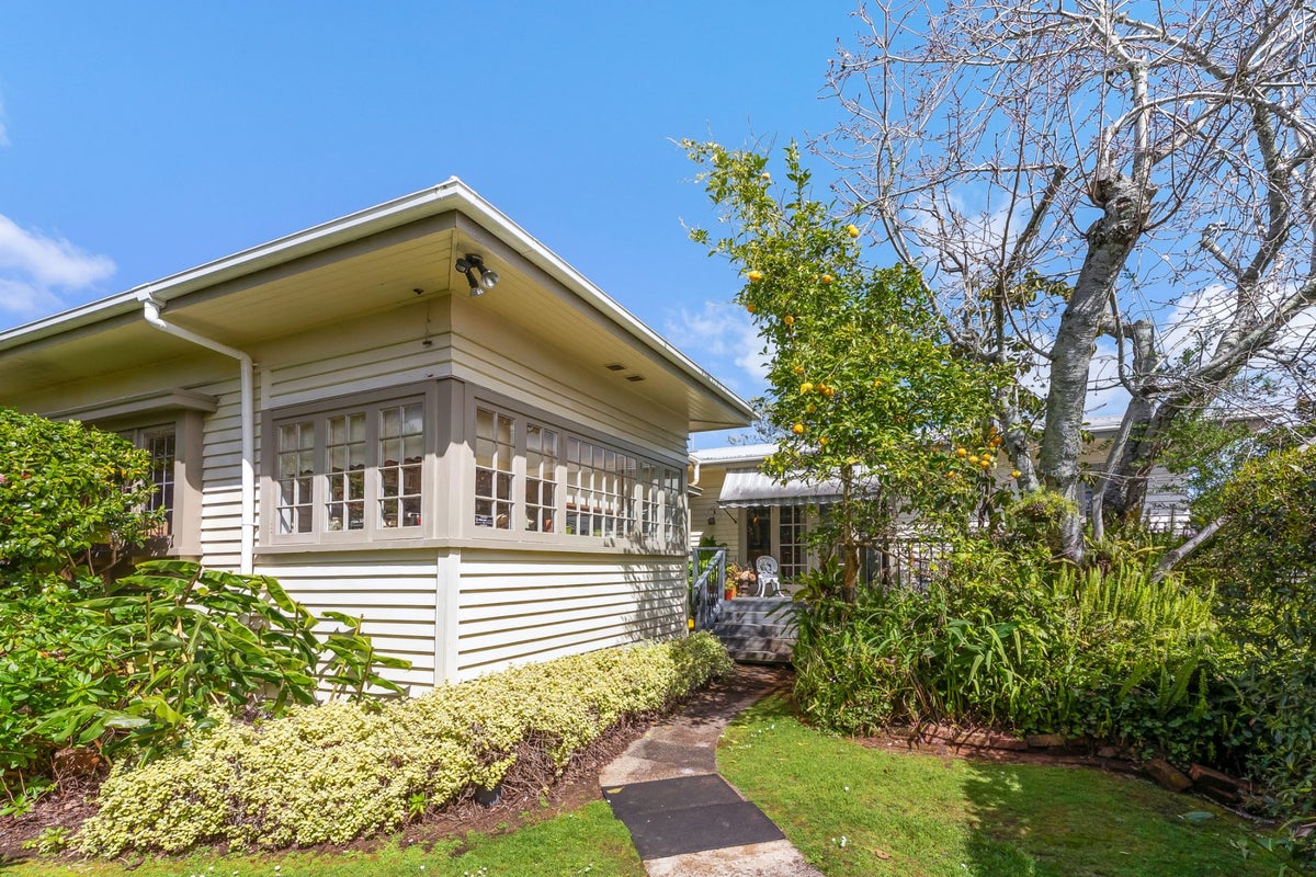 657 Manukau Road, Royal Oak, Auckland City, Auckland - Carousel 2
