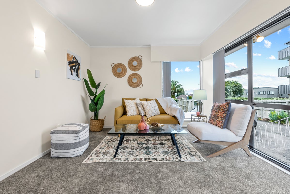 2/24 Alfriston Road, Manurewa East, Auckland - Carousel 2