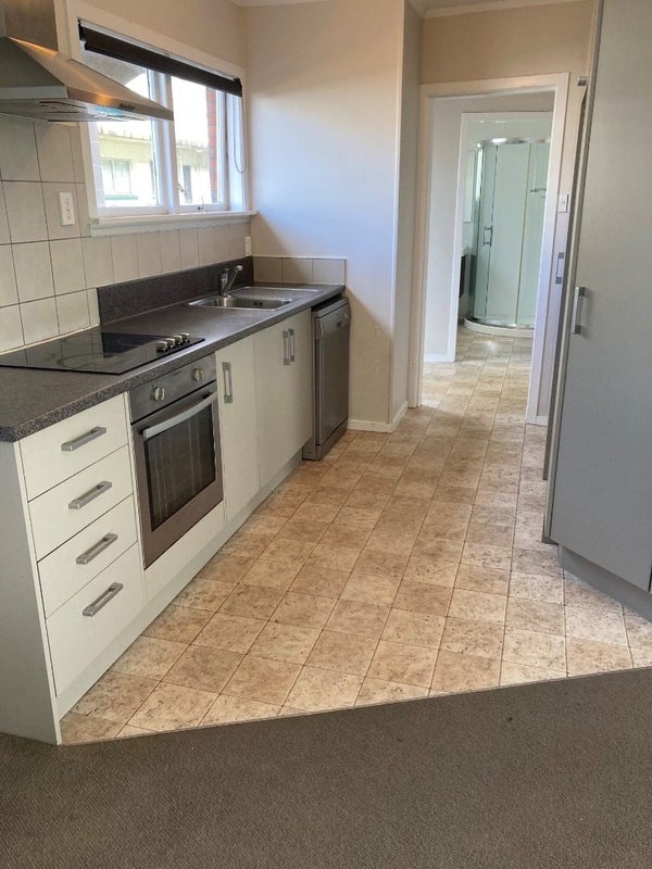 6/44 Wellington Street, Hamilton East, Hamilton - Carousel 2