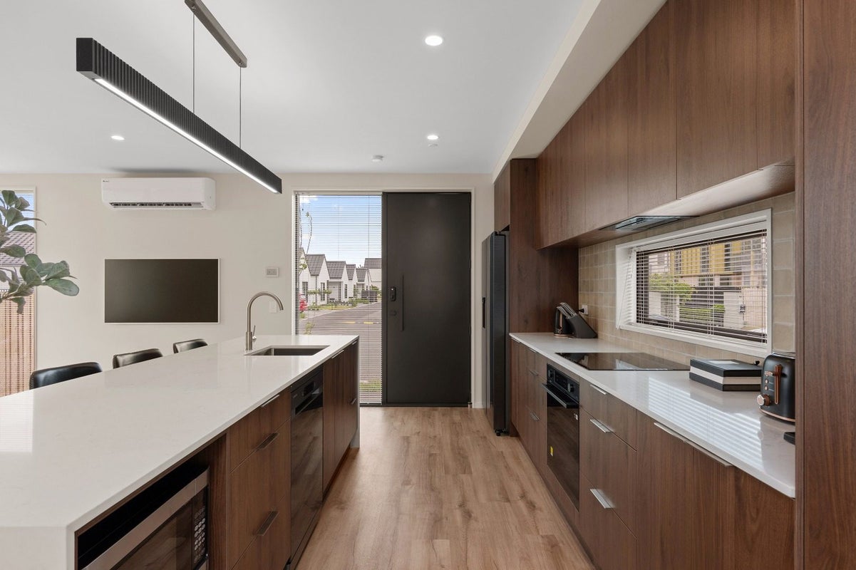 47A Browns Road, St Albans, Christchurch - Carousel 2