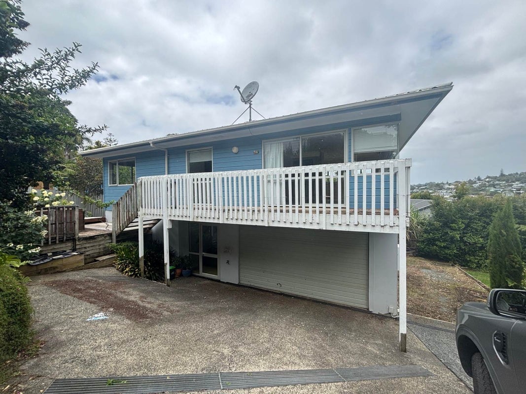 22C Brian Crescent, Stanmore Bay, Whangaparaoa - Carousel 1
