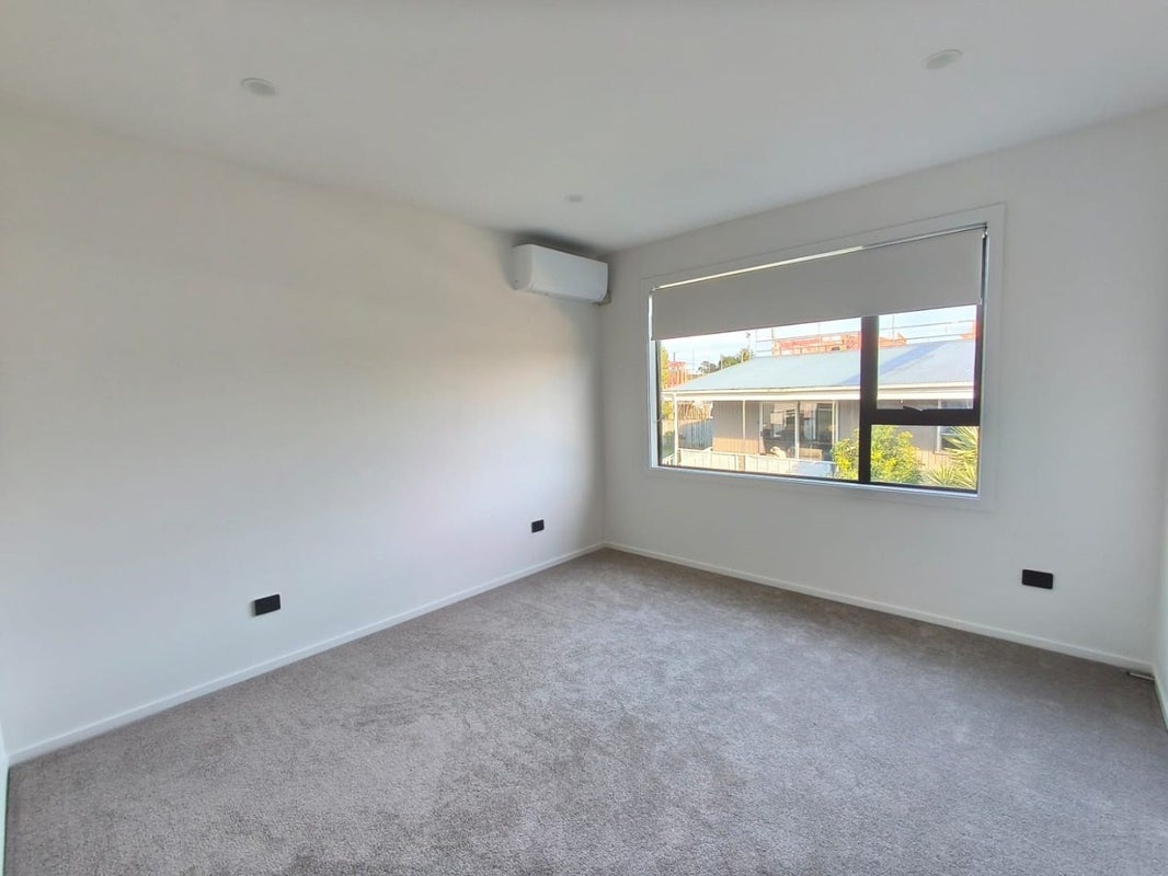 3/364 Main Road, Huapai, Kumeu - Carousel 2