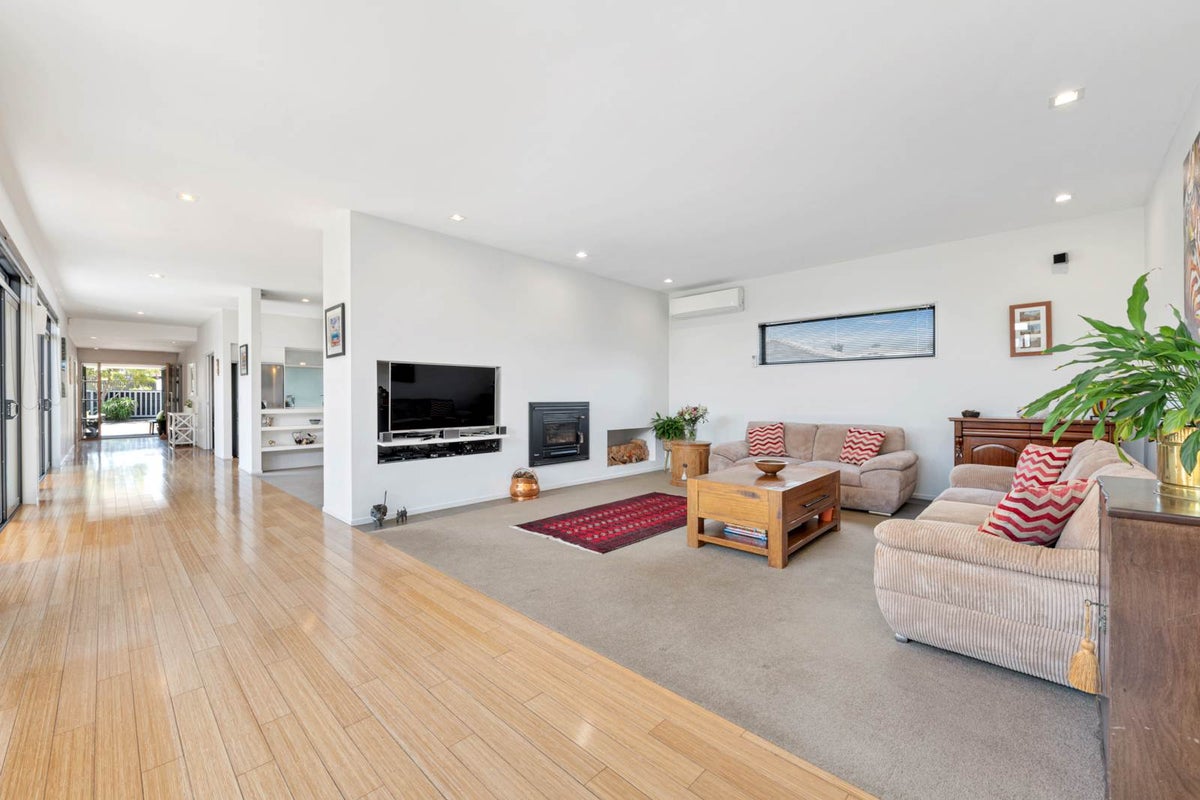 68 Karaka Road, Beachlands, Auckland - Carousel 2