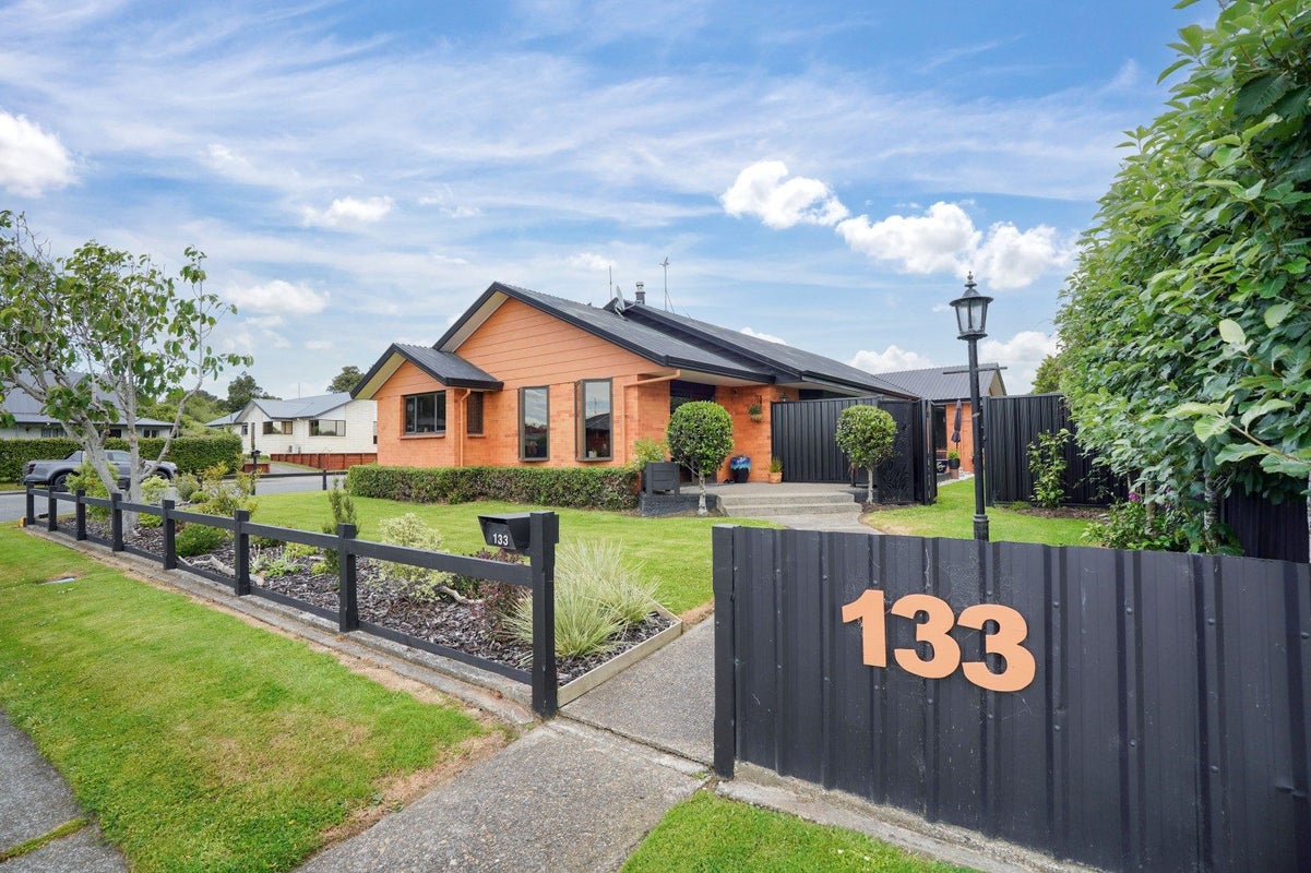 133 Kildare Drive, Waikiwi, Invercargill - Carousel 1
