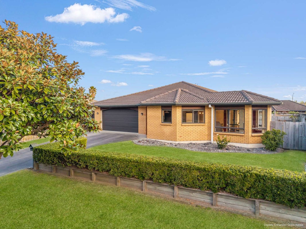 20 Golden Courie Close, Papamoa Beach, Papamoa - Carousel 1