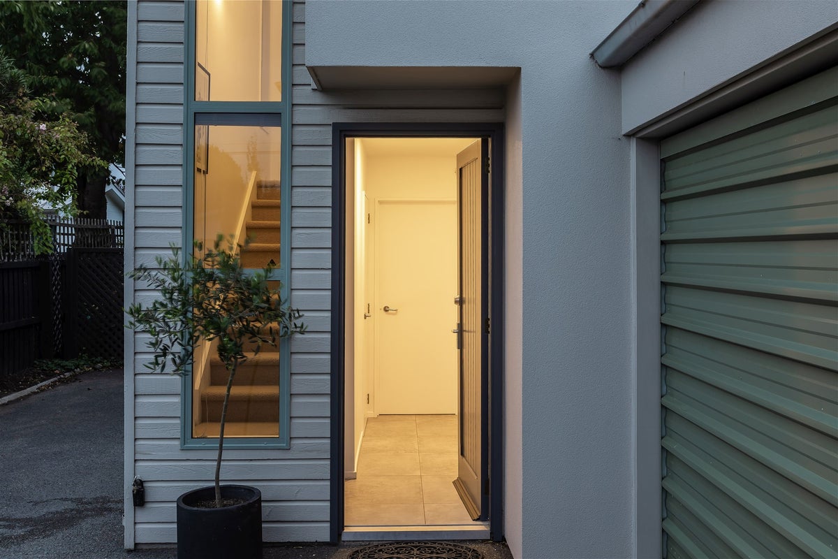 35A Trafalgar Street, St Albans, Christchurch - Carousel 2