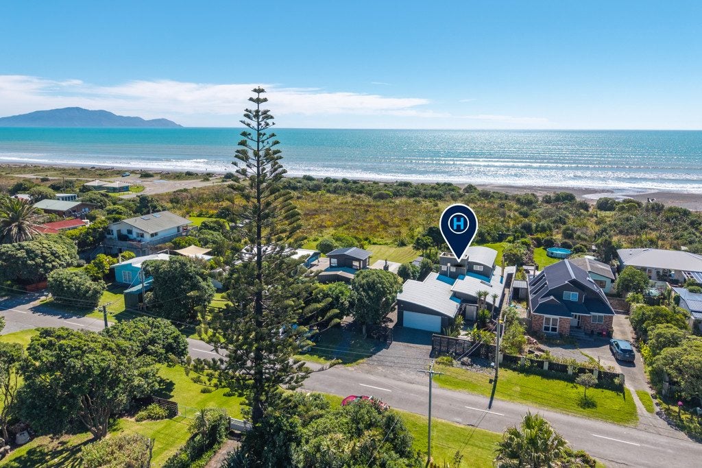 13 Rodney Avenue, Te Horo Beach - Carousel 2
