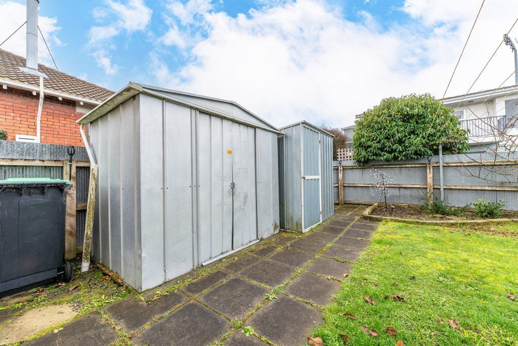 A1/207 Otipua Road, West End, Timaru - Carousel 14