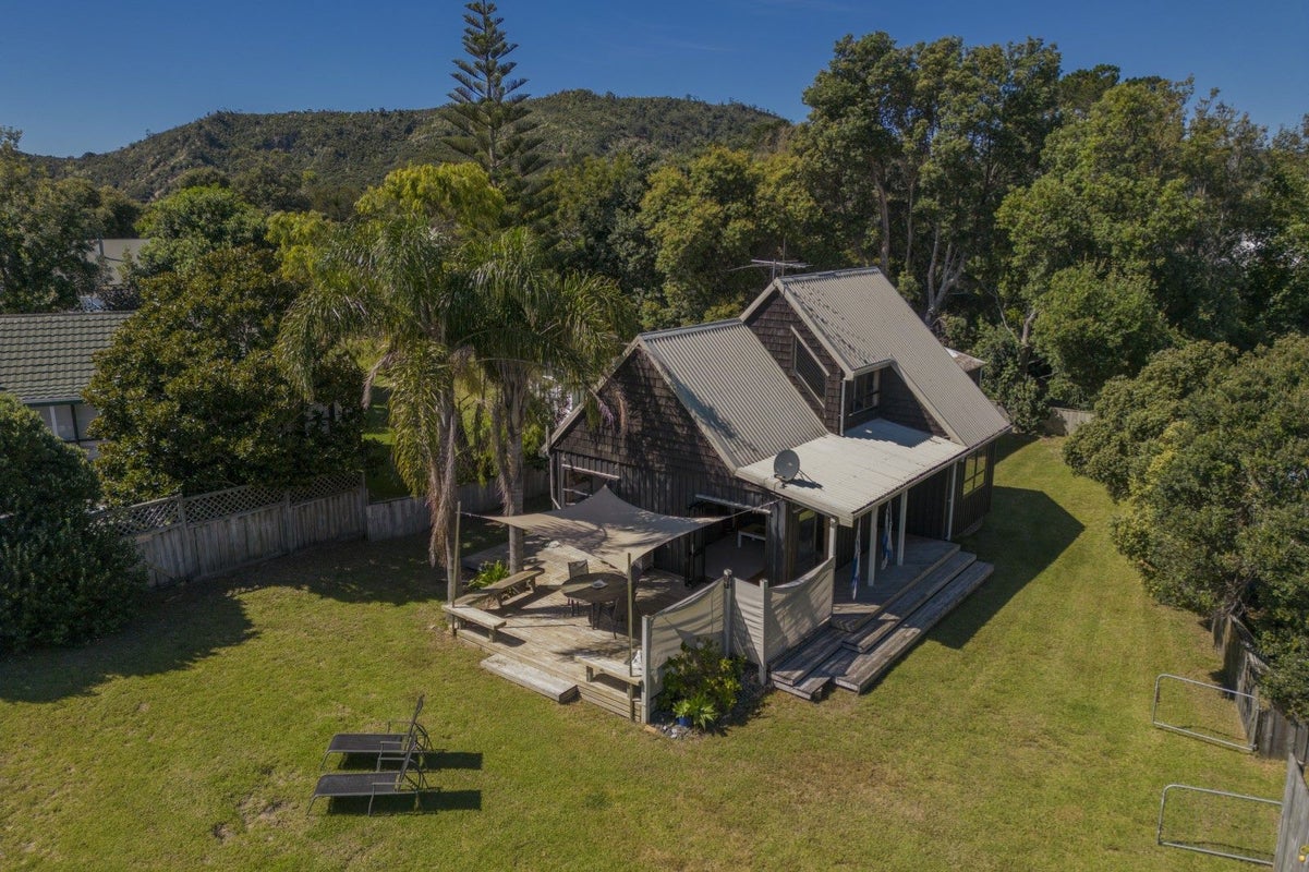 105 Puriri Place, Matarangi, Whitianga - Carousel 1