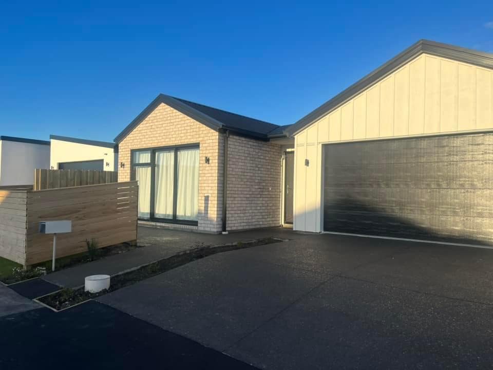 12 Borthwick Street, Belfast, Christchurch - Carousel 1