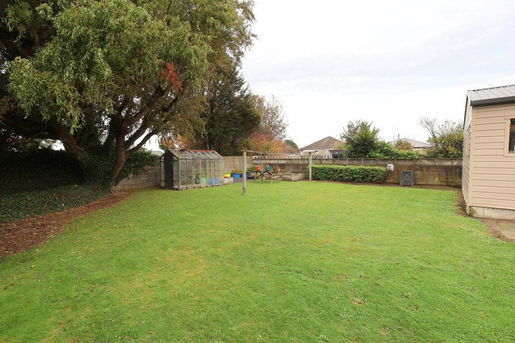 211 St Andrew Street, Glengarry, Invercargill - Carousel 24