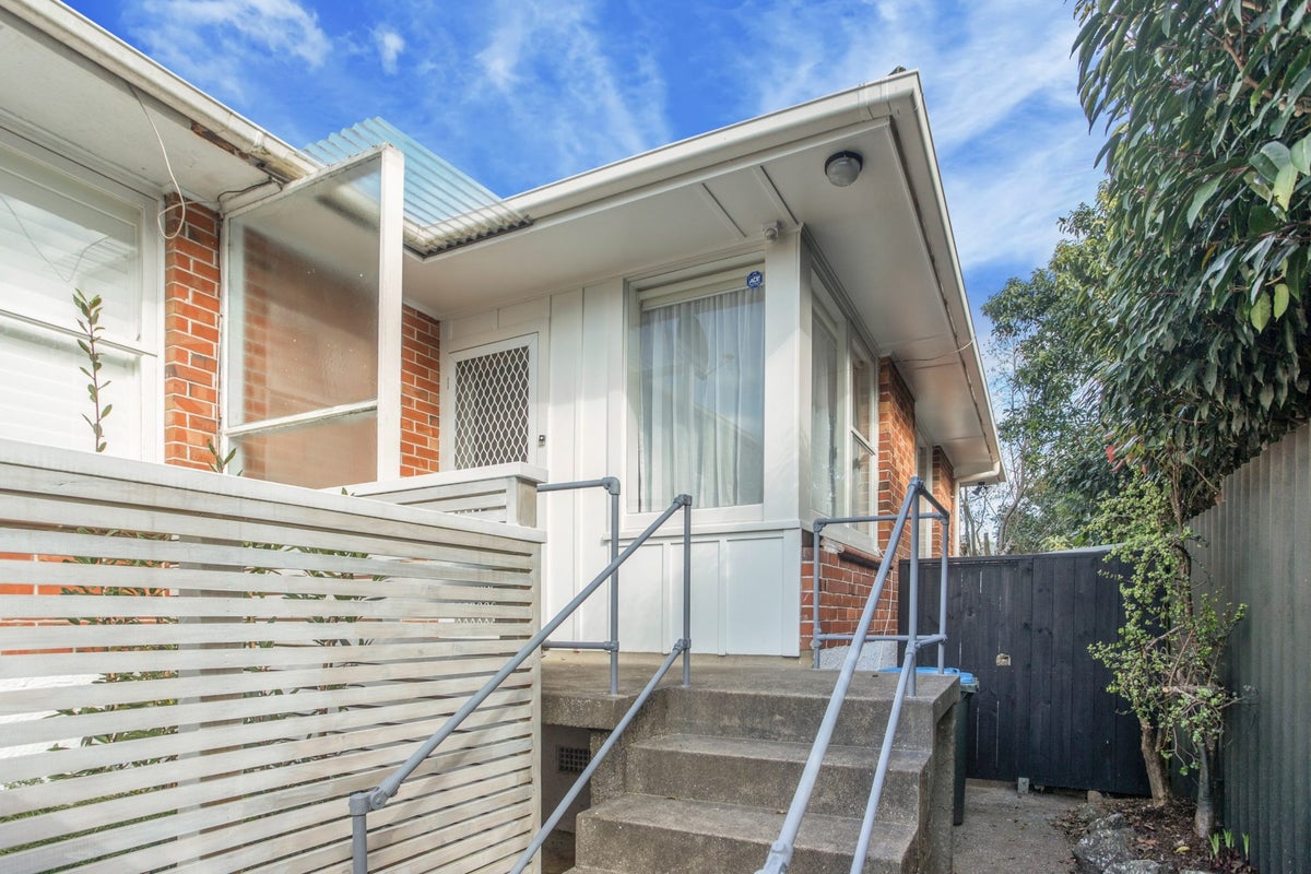 3/6 Ngauruhoe Street, Mount Eden, Auckland - Carousel 1