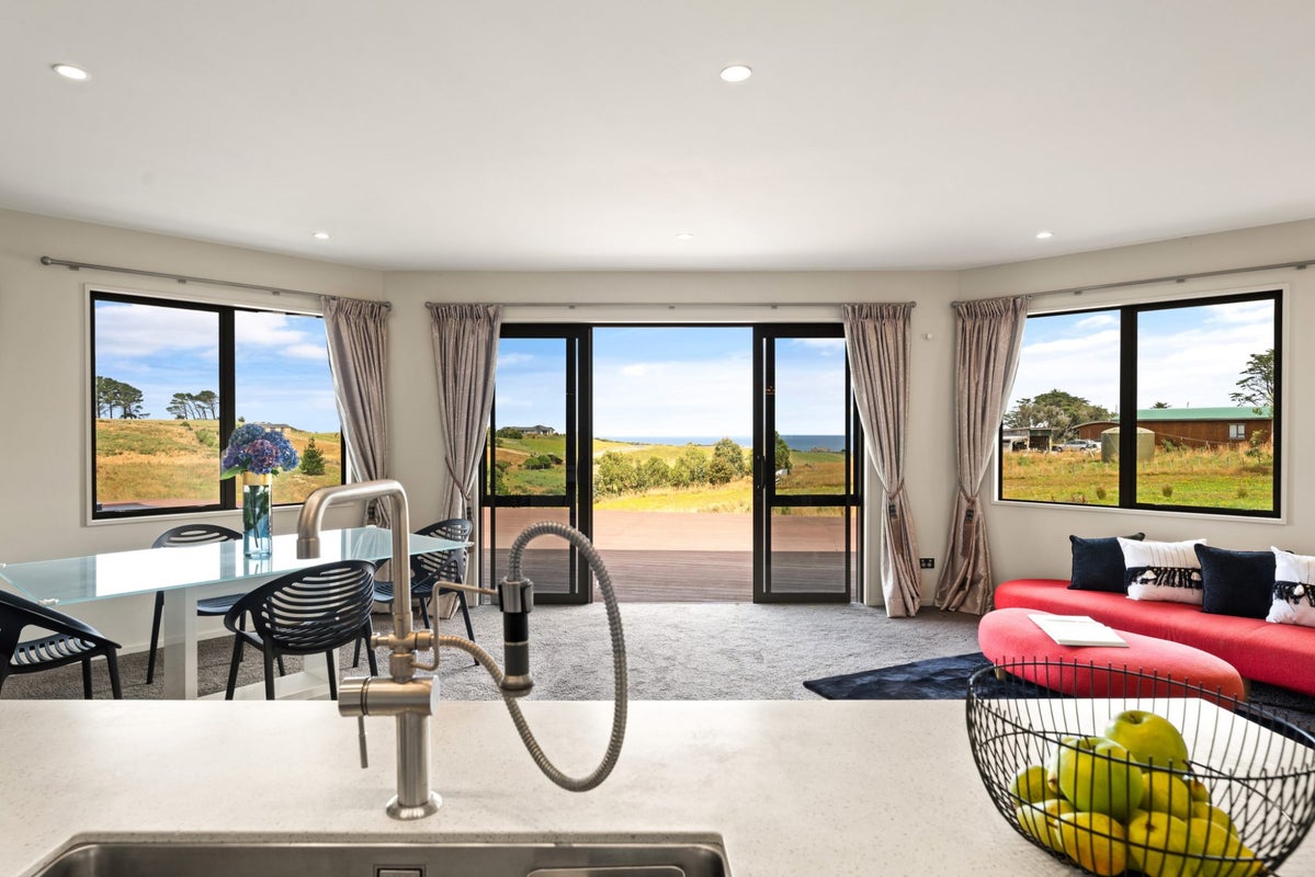 261 Hillhead Road, Corstorphine, Dunedin - Carousel 2