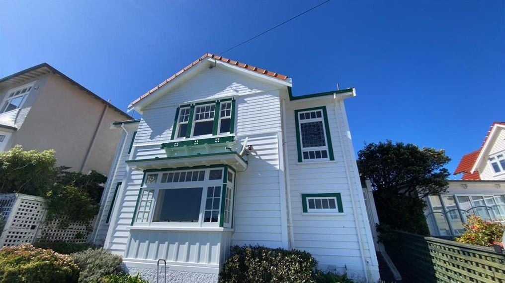 57 The Crescent, Roseneath, Wellington - Carousel 1