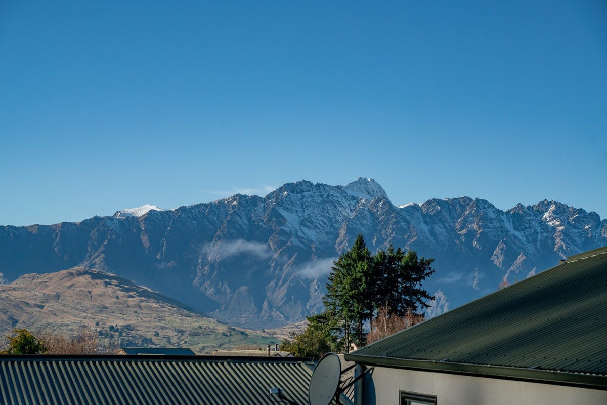 6A Dart Place, Fernhill, Queenstown - Carousel 19