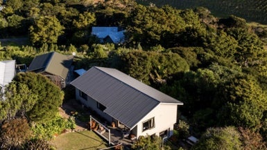 367 Sea View Road, Onetangi, Waiheke Island - Carousel 1