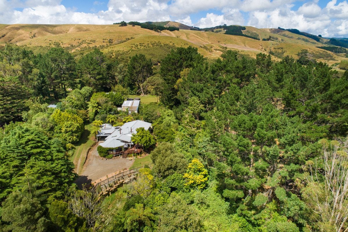 303 Kahuterawa Road, Linton, Palmerston North - Carousel 2