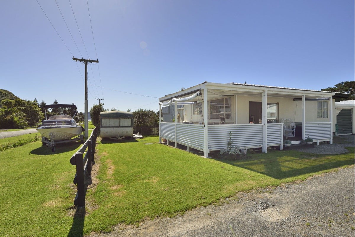 17A Weld Street, Mahia, Mahia - Carousel 2