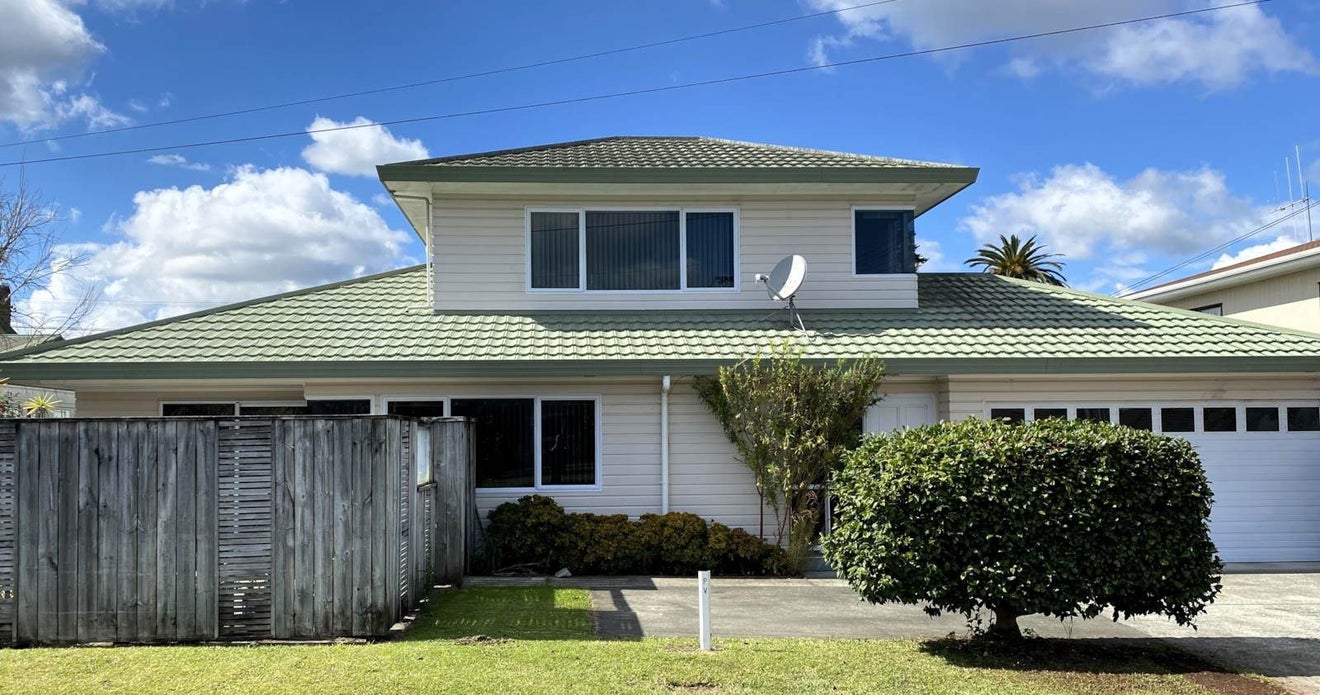22 Zealandia Street, Kensington, Whangarei - Carousel 1