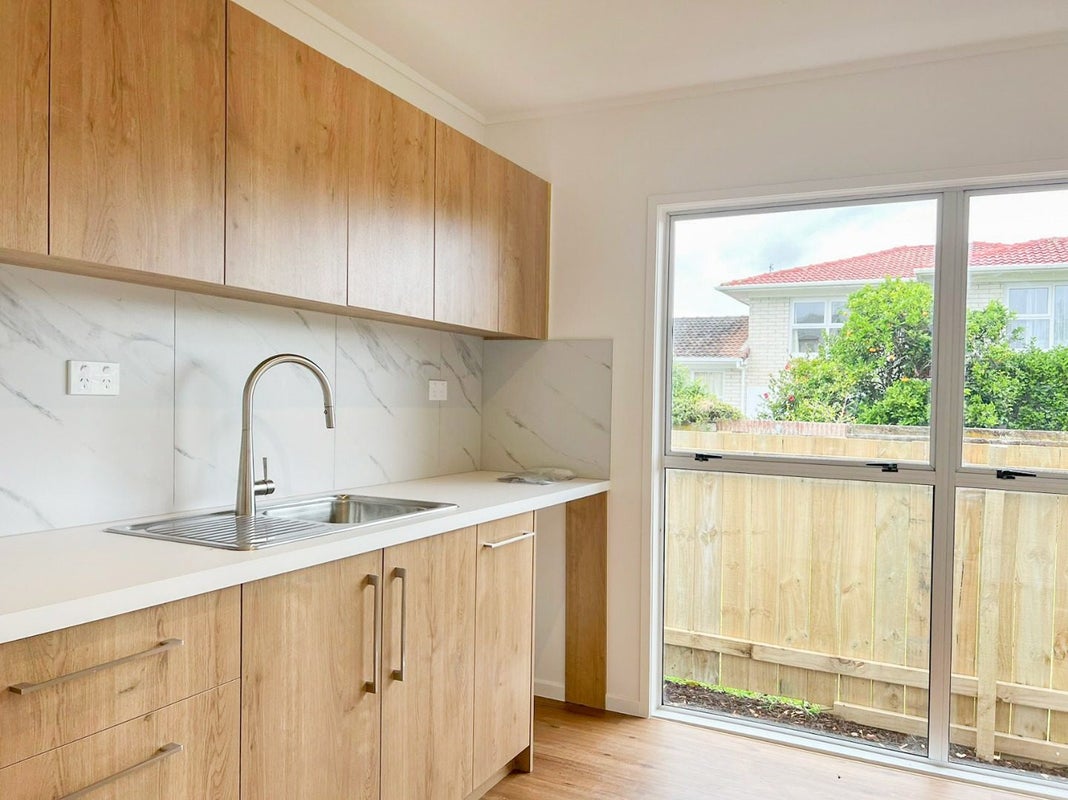 26 Taharoto Road, Takapuna, Auckland - Carousel 2