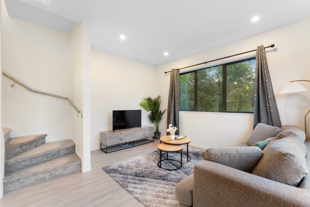 17B Tabitha Crescent, Henderson, Auckland - Carousel 2