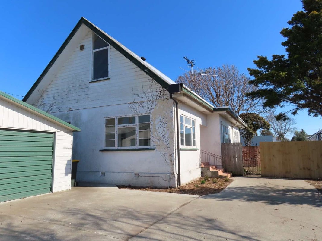 76 Aorangi Road, Bryndwr, Christchurch - Carousel 1