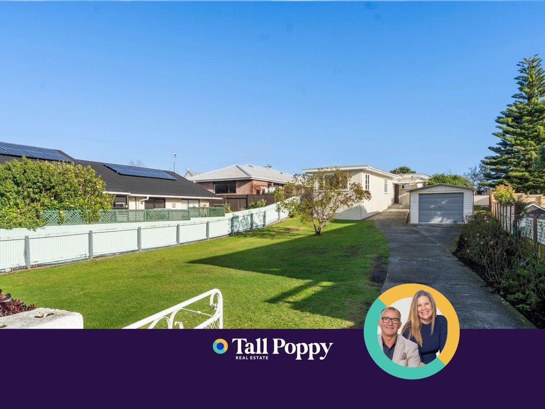 44 Bluegum Road, Paraparaumu Beach, Paraparaumu - Carousel 1