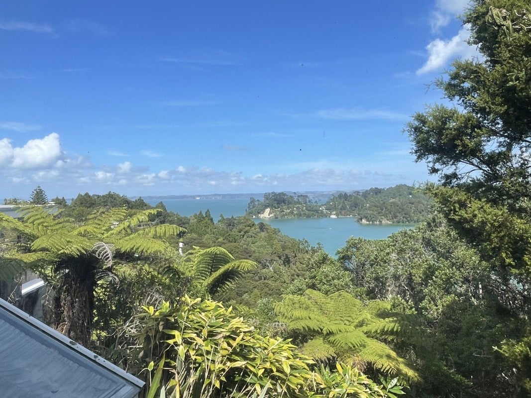 741 South Titirangi Road, Titirangi, Auckland - Carousel 2