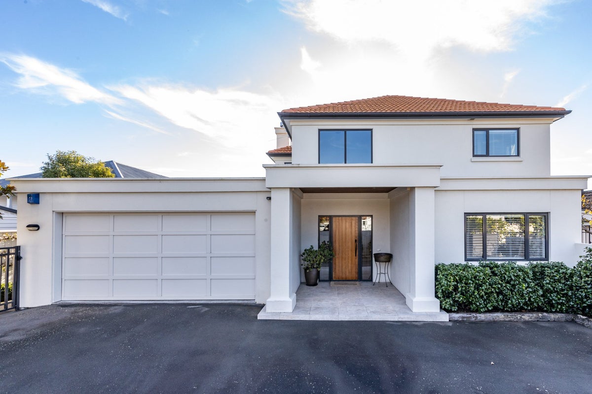 83 Knowles Street, St Albans, Christchurch - Carousel 2