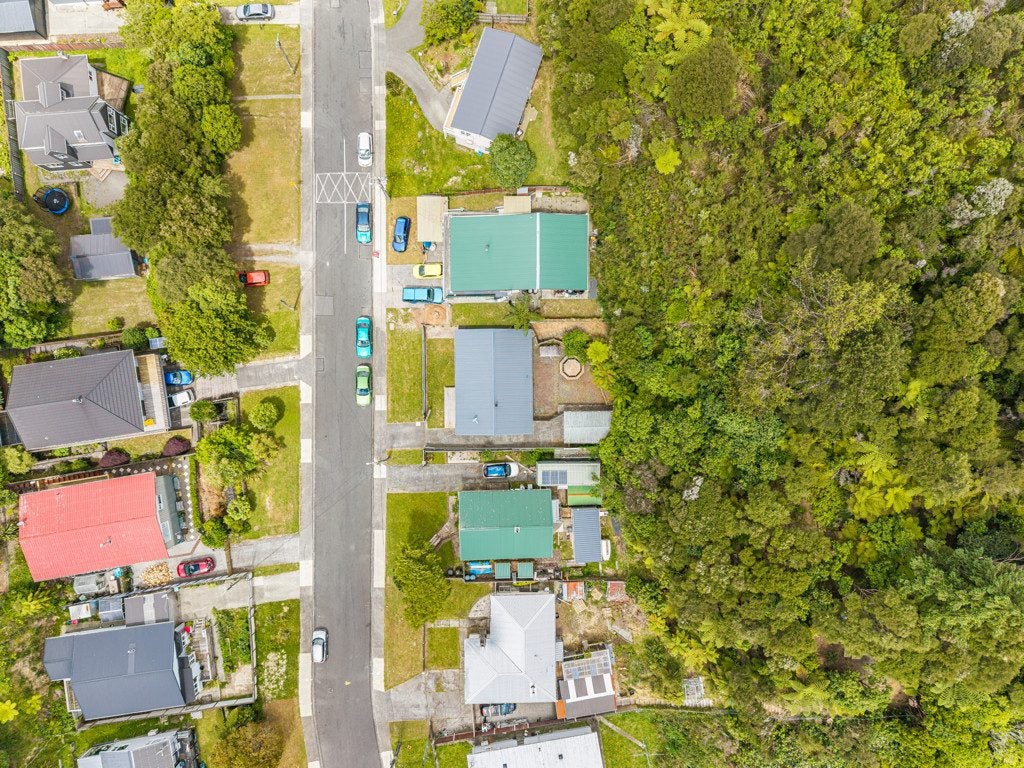 109 Hair Street, Wainuiomata, Lower Hutt - Carousel 27