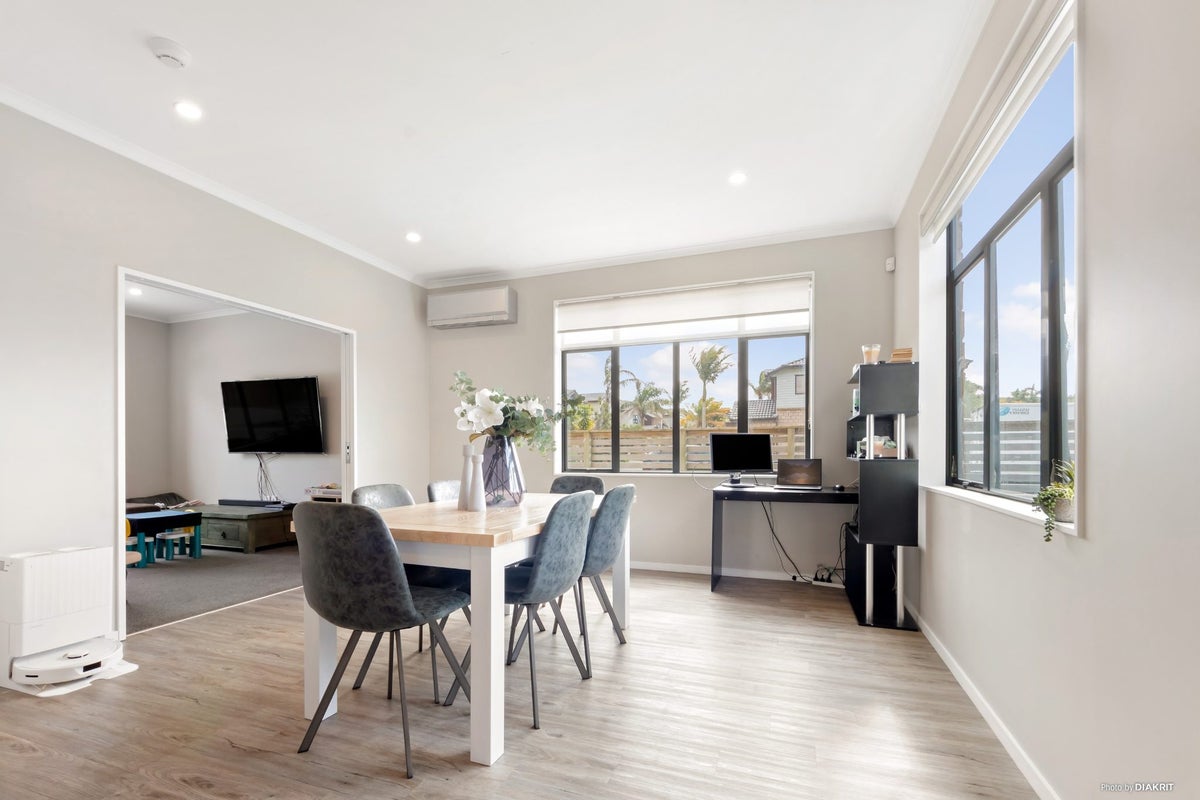 6 Derg Place, East Tamaki, Auckland - Carousel 2