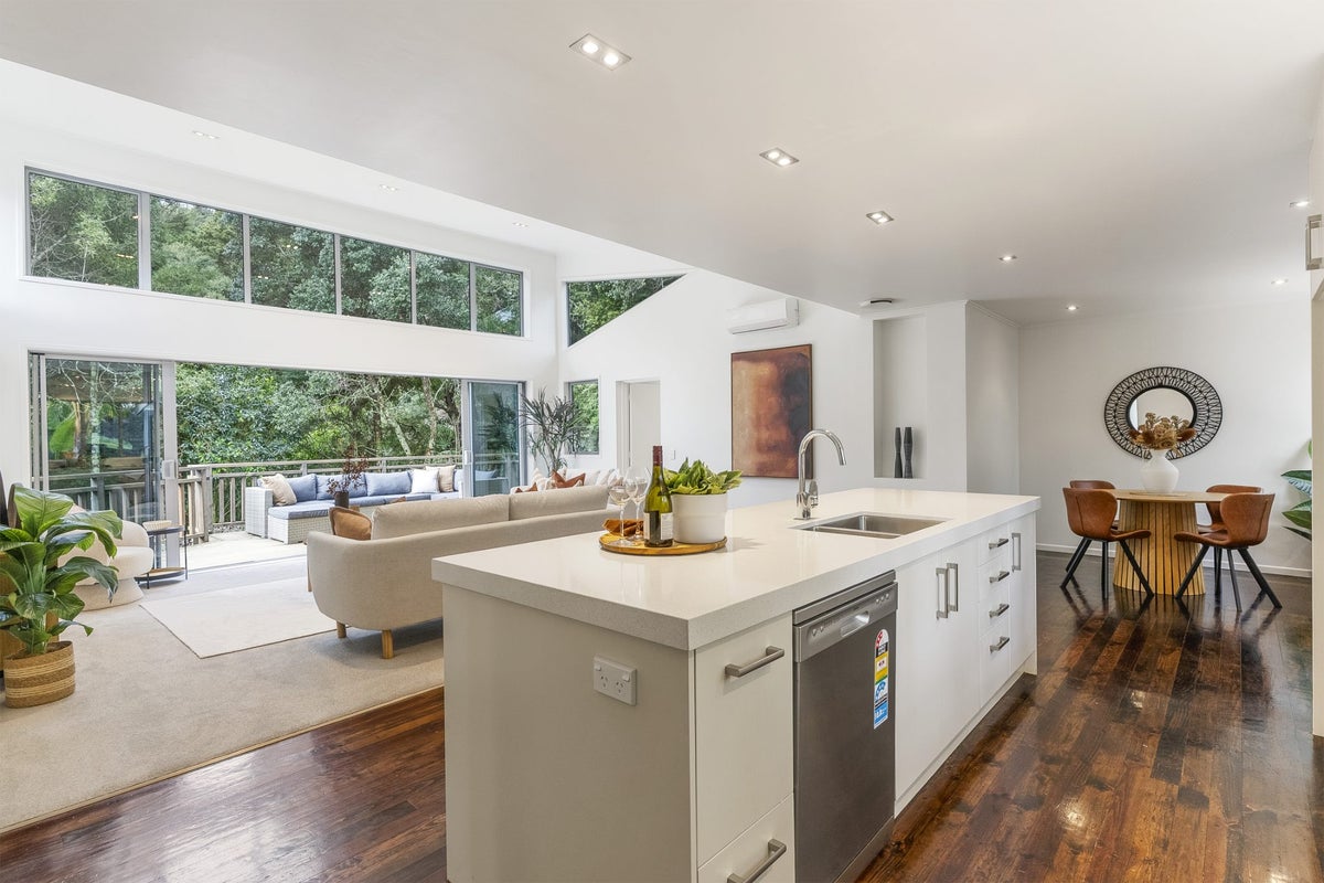 4 Berne Place, Birkenhead, Auckland - Carousel 2