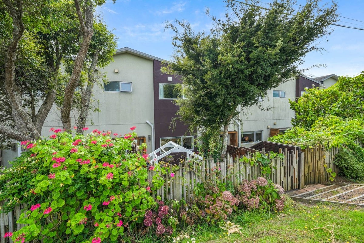 3/147 Albany Highway, Unsworth Heights, Auckland - Carousel 21