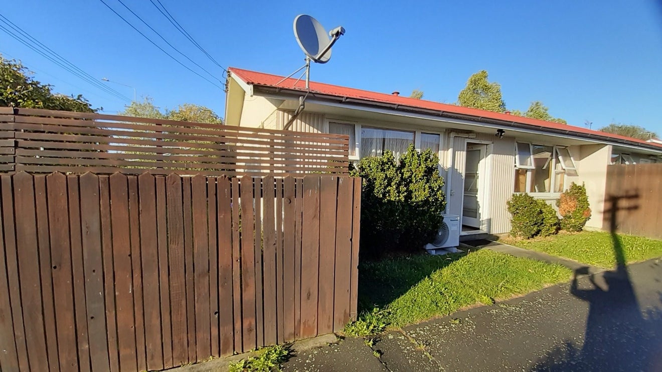 1/129 Geraldine Street, Edgeware, Christchurch - Carousel 1