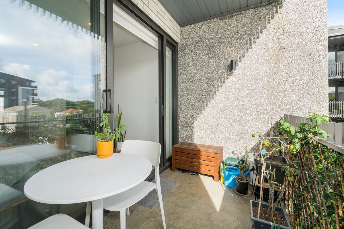 108/165 Lake Road, Northcote, Auckland - Carousel 12