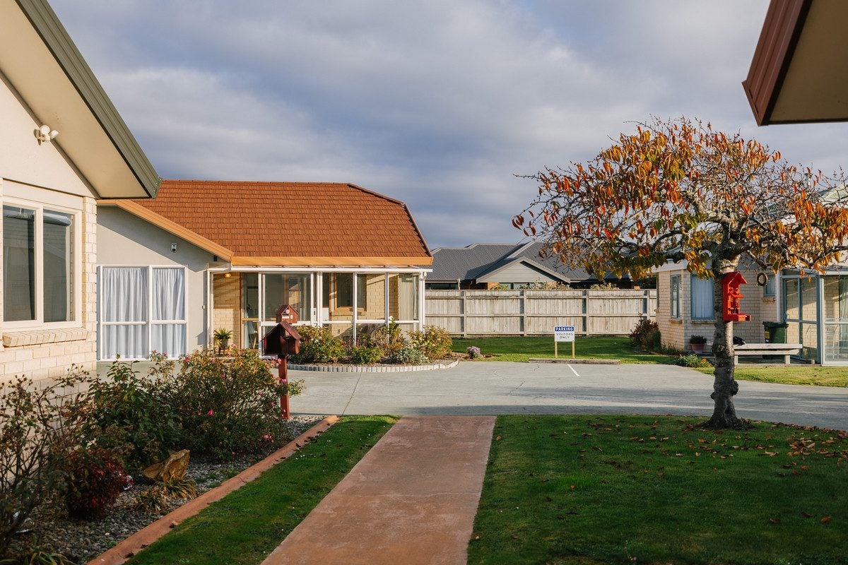 6 Foxtail Fern, Kelvin Grove, Palmerston North - Carousel 2