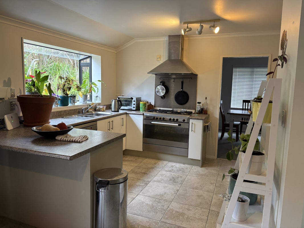 18 Swordfish Place, Maraetai, Auckland - Carousel 2