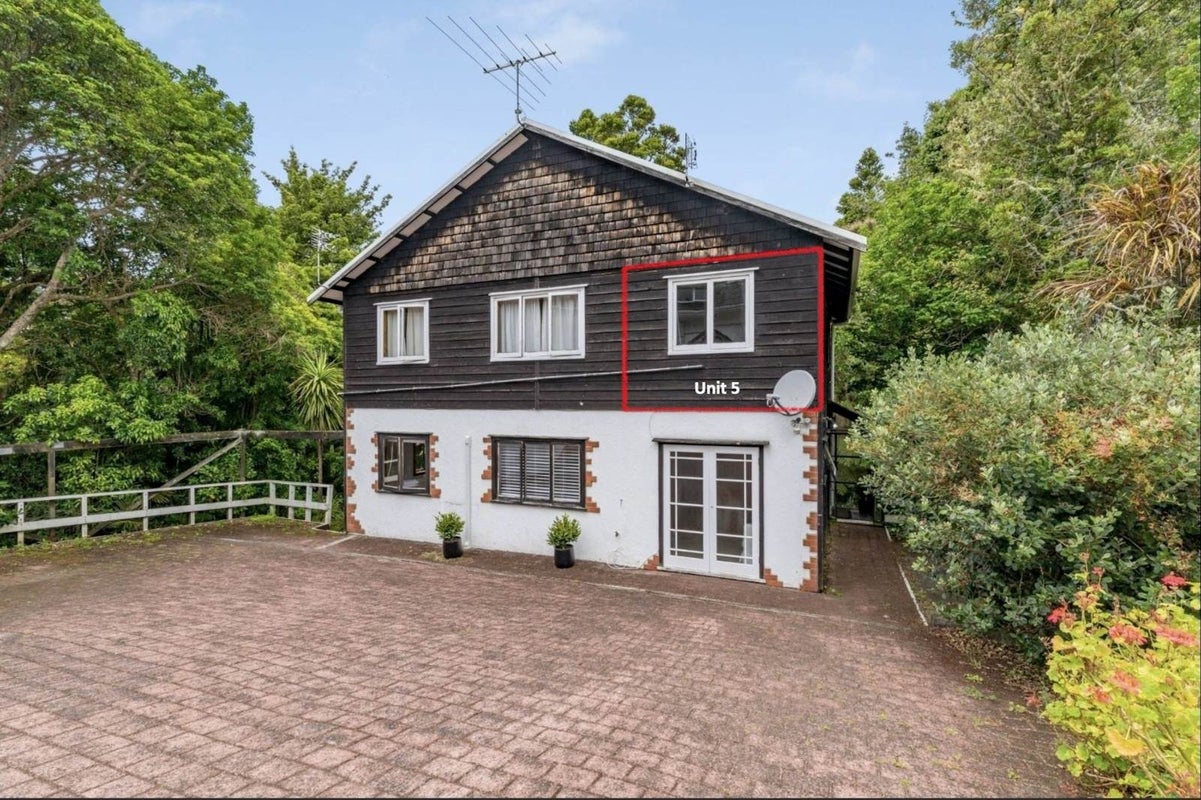 36 Rangatira Road, Birkenhead, Auckland - Carousel 1