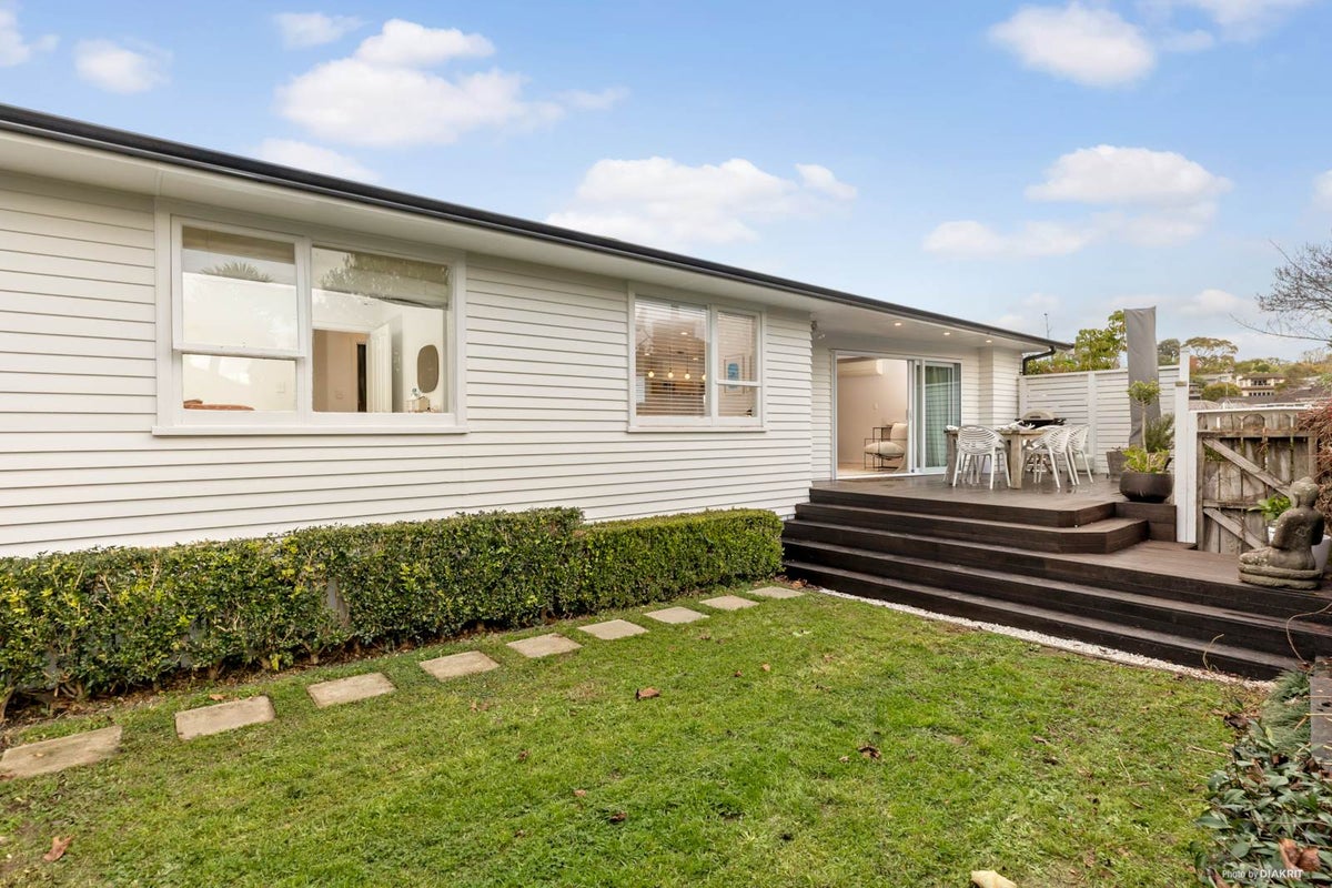 14 Pembroke Crescent, Glendowie, Auckland - Carousel 2
