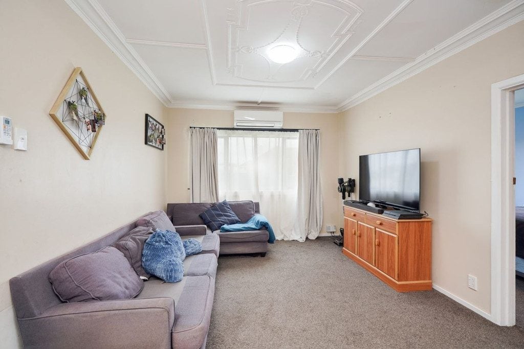 78 Ross Street, Grasmere, Invercargill - Carousel 1
