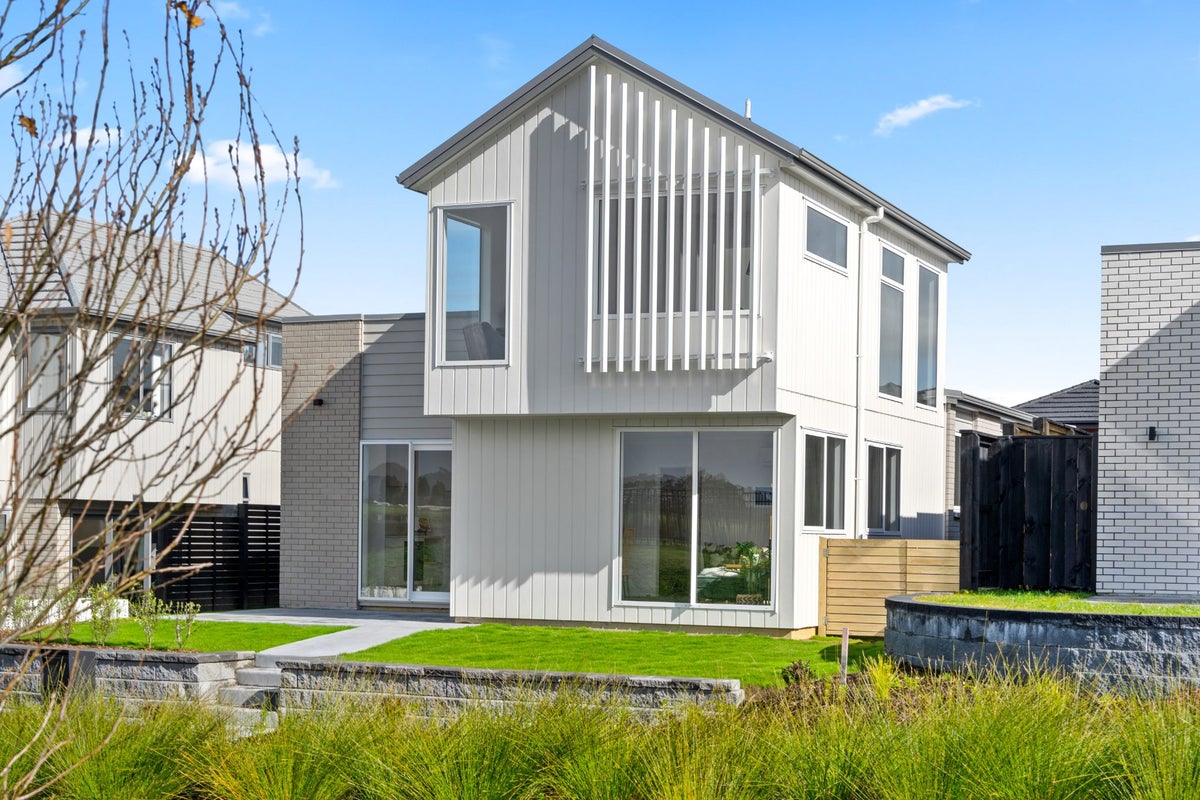 45 Jonah Lomu Drive, Karaka, Papakura - Carousel 1