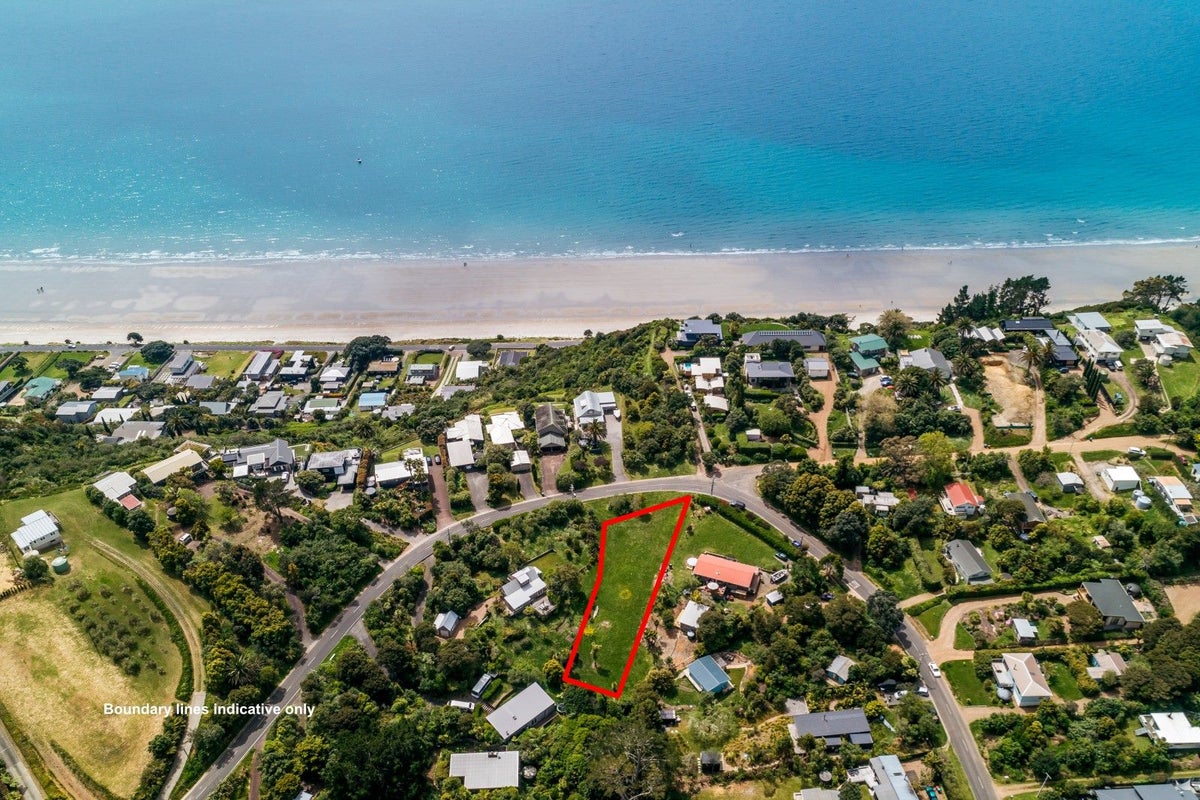 469 Sea View Road, ONETANGI, WAIHEKE ISLAND - Carousel 1