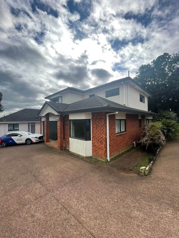19A Clinker Street, Three Kings, Auckland - Carousel 2